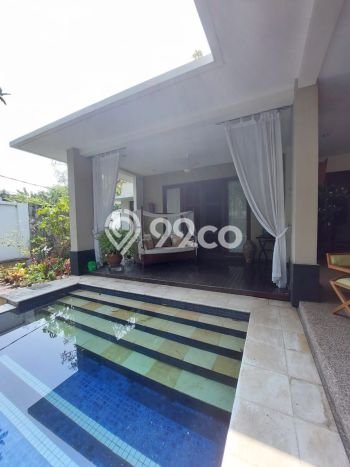 Ready to Use! Premium House LT 897m2 Desain Elegan di Kemang Ready to Use! Premium House LT 897m2 Desain Elegan di Kemang