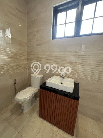 Rumah Modern Minimalis 3 Kamar Bisa Langsung Pindah di BSD Rumah Modern Minimalis 3 Kamar Bisa Langsung Pindah di BSD