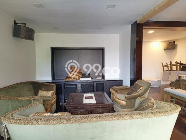 For Sale! Premium House LT 326m2 Desain Elegan di Kemang For Sale! Premium House LT 326m2 Desain Elegan di Kemang