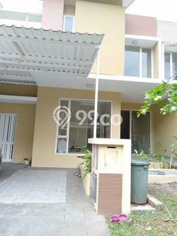 Rumah Mewah LB 225m2 Siap Pakai Desain Elegan di Bintaro, Tangerang Selatan Rumah Mewah LB 225m2 Siap Pakai Desain Elegan di Bintaro, Tangerang Selatan