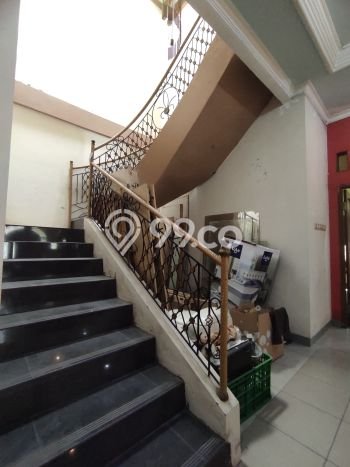 Hunian Nyaman Asri 5 KT Siap Huni di Graha Raya Tangerang Selatan Hunian Nyaman Asri 5 KT Siap Huni di Graha Raya Tangerang Selatan