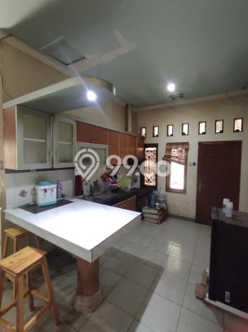 Hunian Nyaman Asri 5 KT Siap Huni di Graha Raya Tangerang Selatan Hunian Nyaman Asri 5 KT Siap Huni di Graha Raya Tangerang Selatan