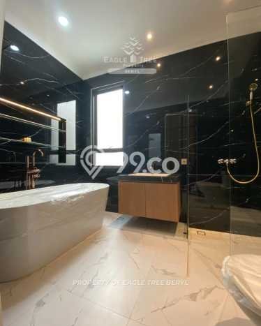 Rumah Elit LB 250m2 Siap Huni Desain Elegan di Alam Sutera, Tangerang Rumah Elit LB 250m2 Siap Huni Desain Elegan di Alam Sutera, Tangerang