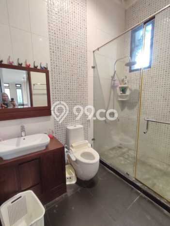 Rumah Elit Modern Tanpa Renovasi di Bintaro Tangerang Selatan Rumah Elit Modern Tanpa Renovasi di Bintaro Tangerang Selatan