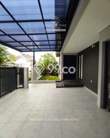 Jual Rumah Mewah Megah Dengan View Cantik di Bintaro, Tangerang Selatan Jual Rumah Mewah Megah Dengan View Cantik di Bintaro, Tangerang Selatan