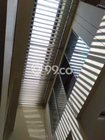 Rumah Mewah LB 225m2 Siap Pakai Desain Elegan di Bintaro, Tangerang Selatan Rumah Mewah LB 225m2 Siap Pakai Desain Elegan di Bintaro, Tangerang Selatan