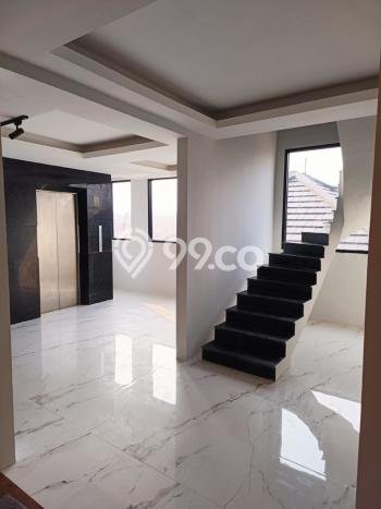 For Sale! Premium House LT 326m2 Desain Elegan di Kemang For Sale! Premium House LT 326m2 Desain Elegan di Kemang