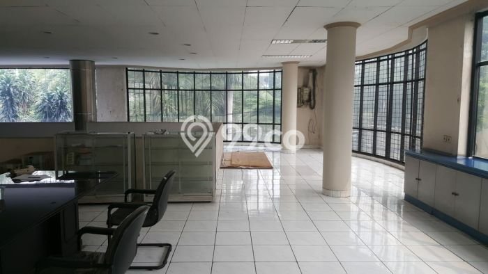 Untuk Dijual! Kantor di Grogol Jakarta Barat LT 660m2 / LB 1055m2 Kawasan Bisnis Untuk Dijual! Kantor di Grogol Jakarta Barat LT 660m2 / LB 1055m2 Kawasan Bisnis