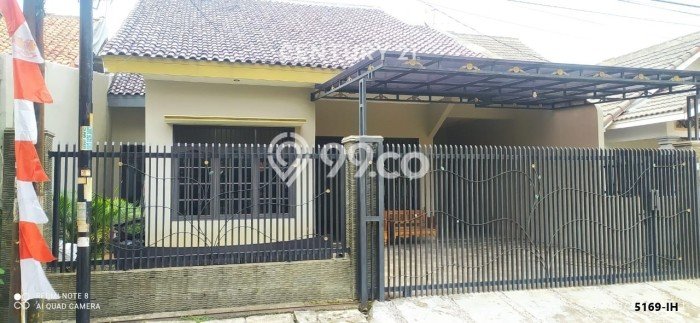 For Sale Hunian Rumah Nyaman 5 Kamar di Bintaro, Tangerang Selatan For Sale Hunian Rumah Nyaman 5 Kamar di Bintaro, Tangerang Selatan