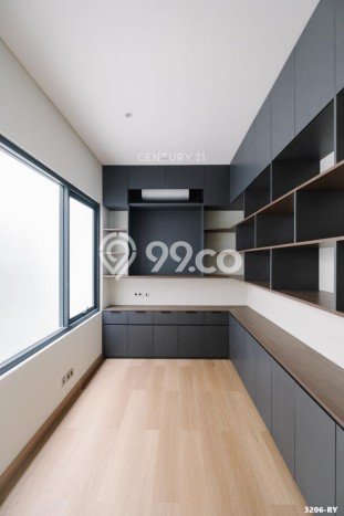 Jual Rumah Luas Megah Dengan View Cantik di Bintaro, Tangerang Selatan Jual Rumah Luas Megah Dengan View Cantik di Bintaro, Tangerang Selatan