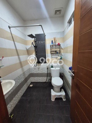 Hunian Elit LB 300m2 Siap Pakai Desain Elegan di Sektor 5 - Bintaro, Tangerang Selatan Hunian Elit LB 300m2 Siap Pakai Desain Elegan di Sektor 5 - Bintaro, Tangerang Selatan