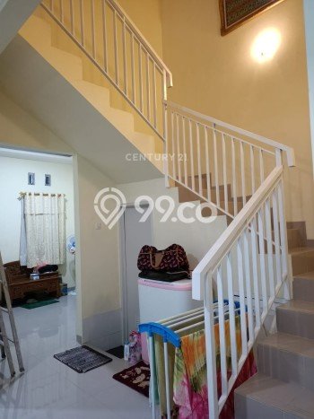 Rumah Luas Asri 3 KT Siap Pakai di Bintaro Tangerang Selatan Rumah Luas Asri 3 KT Siap Pakai di Bintaro Tangerang Selatan