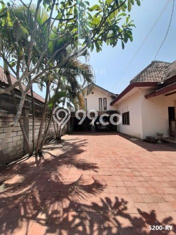 Rumah area Kuta, Badung, Luas 1000m2m² LB 240m2m² Rumah area Kuta, Badung, Luas 1000m2m² LB 240m2m²