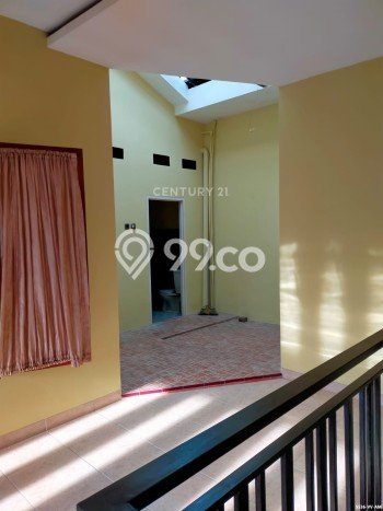For Sale Rumah 4 Kamar Lokasi Strategis Nyaman dan Strategis di Pamulang For Sale Rumah 4 Kamar Lokasi Strategis Nyaman dan Strategis di Pamulang