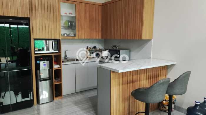 Dijual Hunian Mewah dengan Fasilitas Sekitar Lengkap di Kembangan, Jakarta Barat Dijual Hunian Mewah dengan Fasilitas Sekitar Lengkap di Kembangan, Jakarta Barat