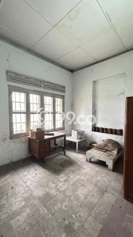 Rumah Strategis di Medan Petisah, 3 KM, Lingkungan Tenang, Luas 580m2m² Bangunan 179m2m² Rumah Strategis di Medan Petisah, 3 KM, Lingkungan Tenang, Luas 580m2m² Bangunan 179m2m²