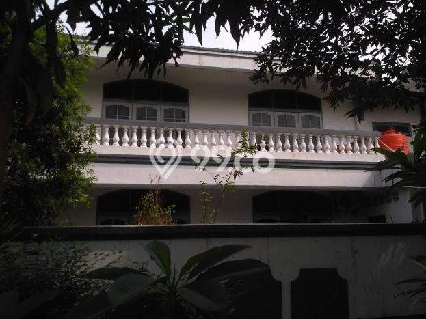 Dijual Rumah Mewah Elegan Dengan View Cantik di Tanah Kusir, Jakarta Selatan Dijual Rumah Mewah Elegan Dengan View Cantik di Tanah Kusir, Jakarta Selatan
