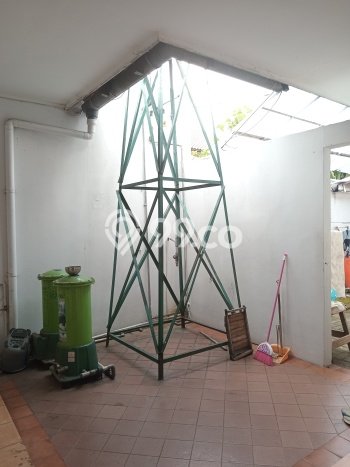 Ready to Use! Premium House LT 800m2 Desain Modern di Kemang Ready to Use! Premium House LT 800m2 Desain Modern di Kemang