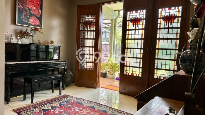 Sewa Rumah Harga Terjangkau di Cipete Jakarta Selatan dengan 3 Kamar Tidur Sewa Rumah Harga Terjangkau di Cipete Jakarta Selatan dengan 3 Kamar Tidur