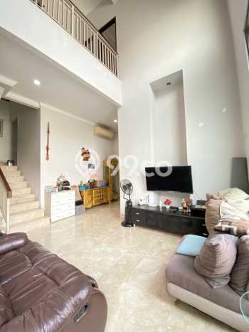 Hunian Eksklusif Dijual LT 190m2 di Pasar Minggu, Jakarta Selatan Hunian Eksklusif Dijual LT 190m2 di Pasar Minggu, Jakarta Selatan