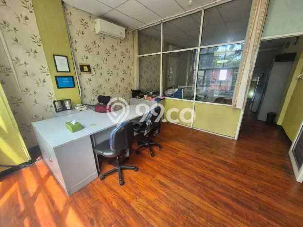 Ruko Usaha Dijual di Pasar Minggu Jakarta Selatan LT 69m2 & LB 195m2 Ruko Usaha Dijual di Pasar Minggu Jakarta Selatan LT 69m2 & LB 195m2