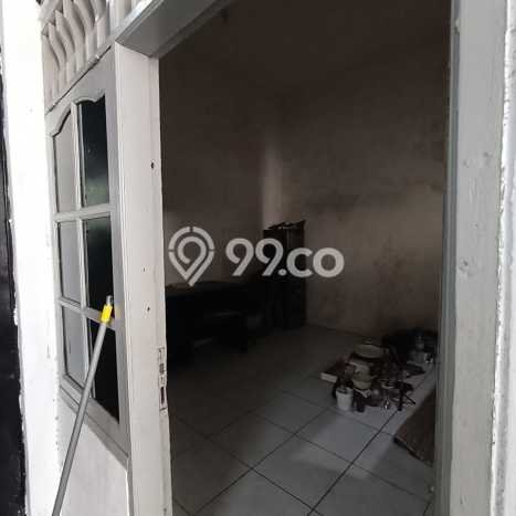 Disewakan Gudang Strategis Kawasan Cengkareng, Luas 200m², Pusat Bisnis Disewakan Gudang Strategis Kawasan Cengkareng, Luas 200m², Pusat Bisnis