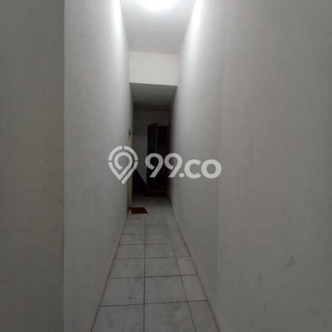Disewakan Gudang Strategis Kawasan Cengkareng, Luas 200m², Pusat Bisnis Disewakan Gudang Strategis Kawasan Cengkareng, Luas 200m², Pusat Bisnis