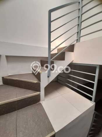 Rumah Strategis Modern Lb 135m2 di Cengkareng, Jakarta Barat Rumah Strategis Modern Lb 135m2 di Cengkareng, Jakarta Barat