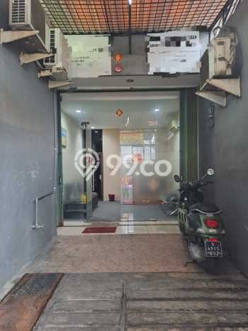 Hunian Eksklusif Siap Huni LT 106m2 di Tambora, Jakarta Barat Hunian Eksklusif Siap Huni LT 106m2 di Tambora, Jakarta Barat