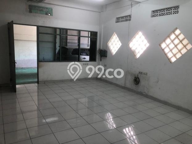 Gudang Disewakan di Dadap, Luas 1500m², Jalan Strategis, Akses Mudah Gudang Disewakan di Dadap, Luas 1500m², Jalan Strategis, Akses Mudah