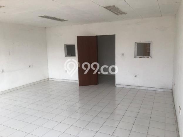 Gudang Disewakan di Dadap, Luas 1500m², Jalan Strategis, Akses Mudah Gudang Disewakan di Dadap, Luas 1500m², Jalan Strategis, Akses Mudah