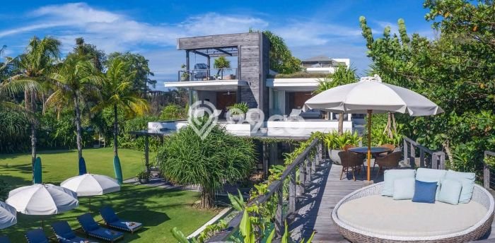 DIJUAL! Vila Kawasan , Luas 2400m2m², Akses Mudah Pusat Kota DIJUAL! Vila Kawasan , Luas 2400m2m², Akses Mudah Pusat Kota