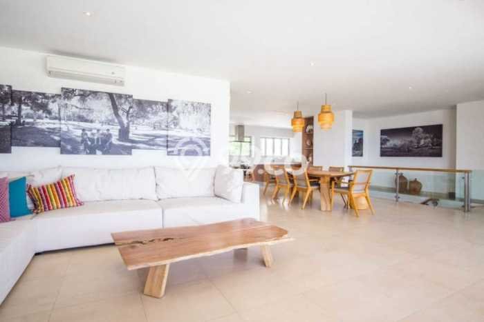 Vila Strategis Kawasan , Ukuran 1800m2m², Lingkungan Asri dan aman Vila Strategis Kawasan , Ukuran 1800m2m², Lingkungan Asri dan aman