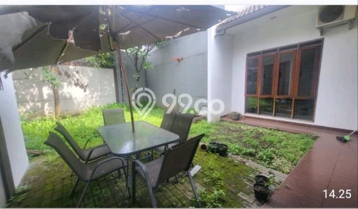 Ready to Use! Premium House LT 307m2 Desain Modern di Buah Batu Ready to Use! Premium House LT 307m2 Desain Modern di Buah Batu