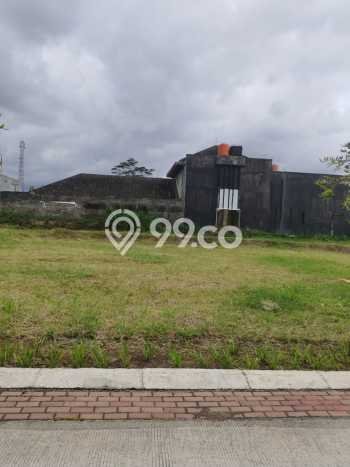 Kavling Tanah untuk Dijual di Setra Duta, Bandung, Luas 357m2 Kavling Tanah untuk Dijual di Setra Duta, Bandung, Luas 357m2