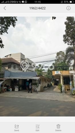 Rumah Mewah LB 760m2 Siap Huni Desain Elegan di Sayap Dago, Bandung Rumah Mewah LB 760m2 Siap Huni Desain Elegan di Sayap Dago, Bandung