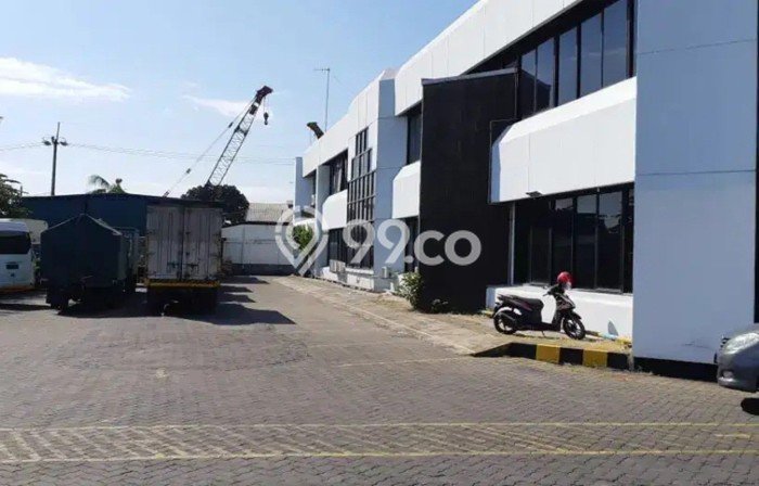 Gudang Komersial Disewakan di Taman Sidoarjo Luas 8000m2 Gudang Komersial Disewakan di Taman Sidoarjo Luas 8000m2