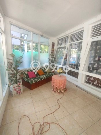 Hunian Eksklusif Siap Huni LT 881m2 di Genteng, Surabaya Hunian Eksklusif Siap Huni LT 881m2 di Genteng, Surabaya