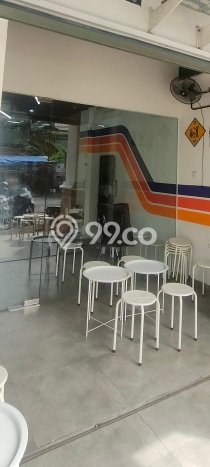 Ruko Dijual di Surabaya LT 76m2 & LB 228m2 Lokasi Terbaik! Ruko Dijual di Surabaya LT 76m2 & LB 228m2 Lokasi Terbaik!