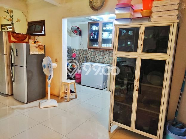Dijual Rumah Premium dengan Fasilitas Sekitar Lengkap di Rungkut, Surabaya Dijual Rumah Premium dengan Fasilitas Sekitar Lengkap di Rungkut, Surabaya