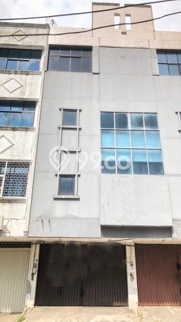 Ruko Dijual di Prime Area Jakarta Barat Luas 312m2 Ruko Dijual di Prime Area Jakarta Barat Luas 312m2