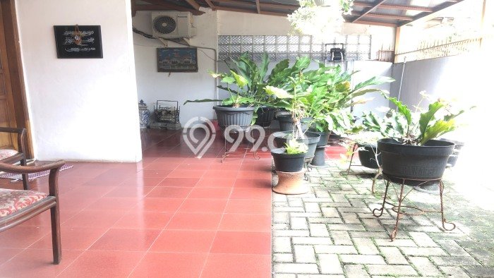 Ready to Use! Luxury House LT 394m2 Desain Elegan di Kembangan Selatan Ready to Use! Luxury House LT 394m2 Desain Elegan di Kembangan Selatan