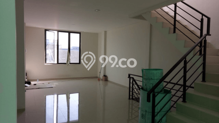 Ruko Dijual di Jakarta Barat LT 50m2 & LB 200m2 Lokasi Terbaik! Ruko Dijual di Jakarta Barat LT 50m2 & LB 200m2 Lokasi Terbaik!