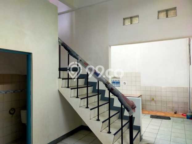 Ruko Dijual di Jakarta Barat LT 126m2 & LB 250m2 Lokasi Terbaik! Ruko Dijual di Jakarta Barat LT 126m2 & LB 250m2 Lokasi Terbaik!