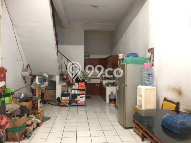 Ruko Dijual di Prime Area Jakarta Barat Luas 106m2 Ruko Dijual di Prime Area Jakarta Barat Luas 106m2