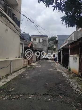 Sewa Rumah Murah di Sunter Jakarta Utara Punya 5 KT Sewa Rumah Murah di Sunter Jakarta Utara Punya 5 KT
