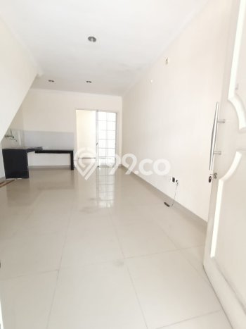 For Sale Rumah 2 Kamar Lokasi Strategis Bagus dan Strategis di Cipondoh For Sale Rumah 2 Kamar Lokasi Strategis Bagus dan Strategis di Cipondoh