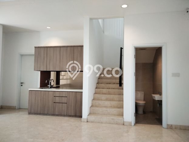 Rumah Luxury Modern Tanpa Renovasi di Metland Puri Jakarta Barat Rumah Luxury Modern Tanpa Renovasi di Metland Puri Jakarta Barat