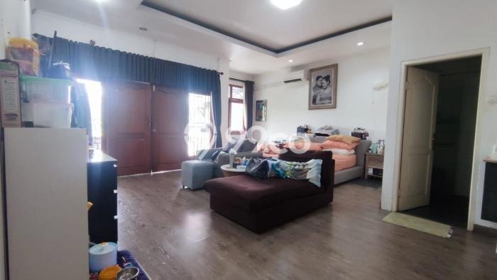 For Sale! Luxury House LT 210m2 Desain Modern di Cipete For Sale! Luxury House LT 210m2 Desain Modern di Cipete
