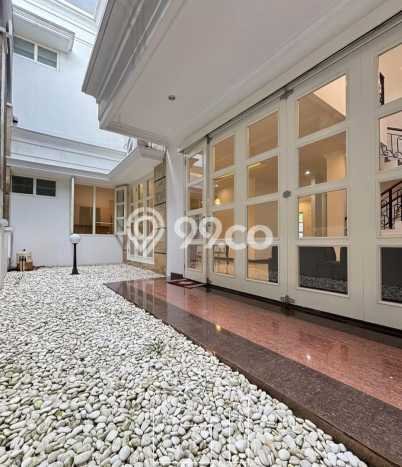 Hunian Mewah LB 450m2 Siap Huni Desain Elegan di Lebak Bulus, Jakarta Selatan Hunian Mewah LB 450m2 Siap Huni Desain Elegan di Lebak Bulus, Jakarta Selatan
